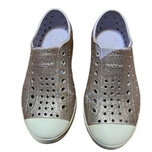 Native Light Purple Sparkle Water Shoes Size C12